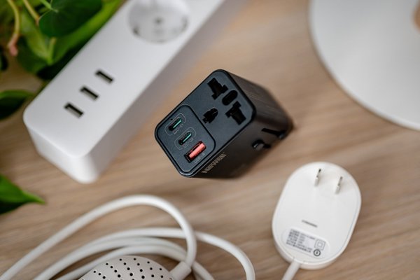 Φορτιστής Newell NEWELL Φορτιστής δικτύου GaN travel adapter 65 W