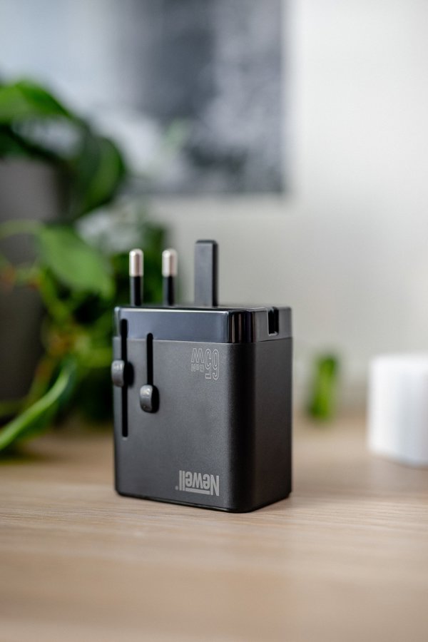 Φορτιστής Newell NEWELL Φορτιστής δικτύου GaN travel adapter 65 W