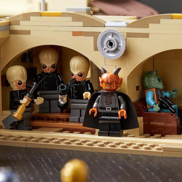 LEGO Star Wars Mos Eisley Cantina (75290)