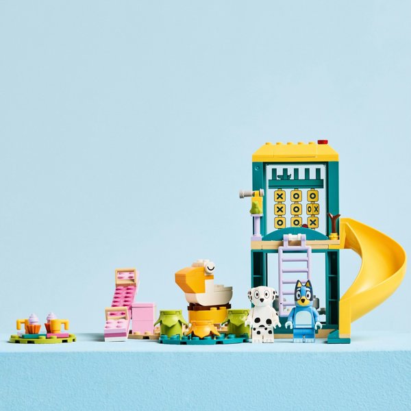 LEGO Bluey 11201 Σετ Κατασκευής - Οι Διασκεδαστικές Στιγμές του Bluey και της Bingo στην Παιδική Χαρά