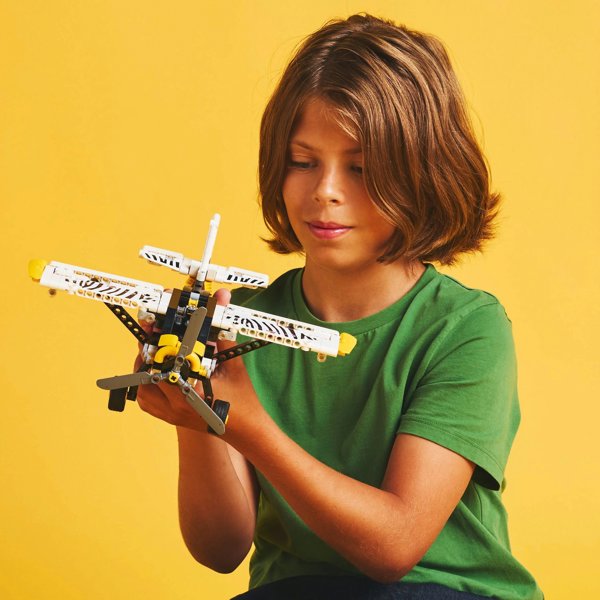 LEGO(R) TECHNIC 42198 (4τμχ) Μεταγωγικό Αεροπλάνο