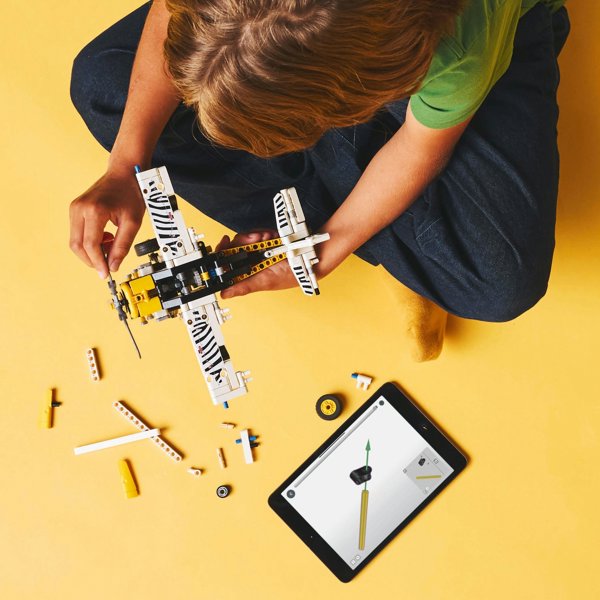 LEGO(R) TECHNIC 42198 (4τμχ) Μεταγωγικό Αεροπλάνο