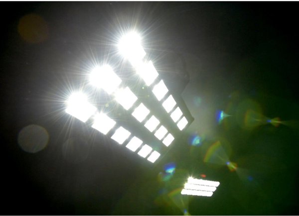 LIGHT4ME LED UV 18x3W προβολέας + στροβοσκόπιο DMX