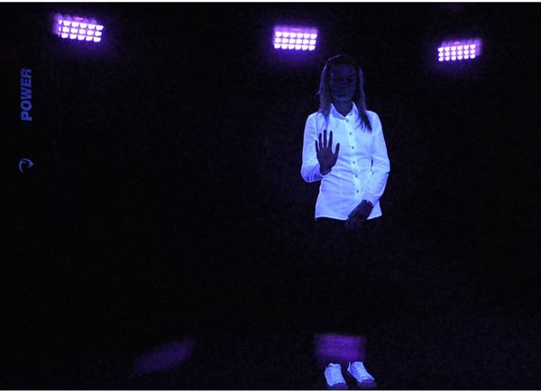 LIGHT4ME LED UV 18x3W προβολέας + στροβοσκόπιο DMX