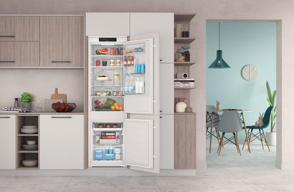 Ψυγείο Indesit INC18 T311