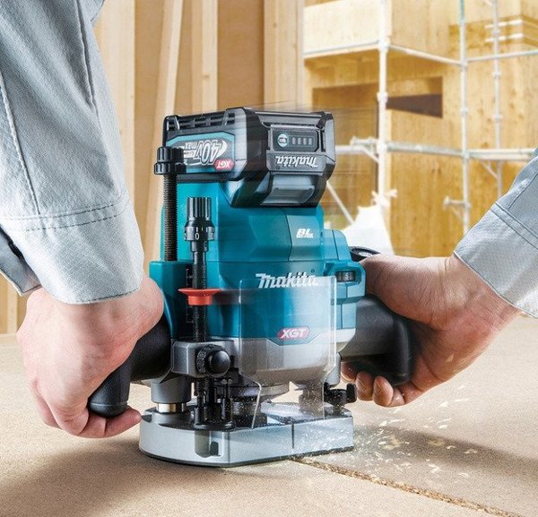 MAKITA.ΚΟΡΥΦΑΙΑ ΦΡΕΖΑ. 40V XGT RP001GZ 12mm