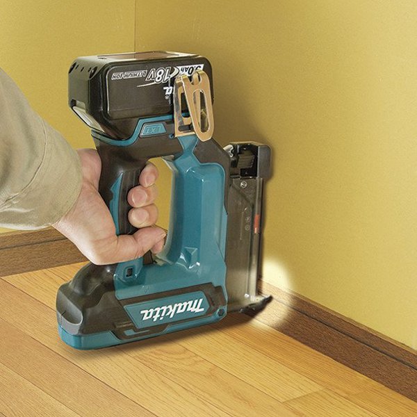 Makita DPT353ZJ Akku Καρφωτικό Μπαταρίας 18V (Solo)