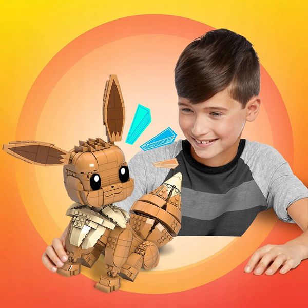 Mattel Pokémon Jumbo Eevee (GMD34) - Παιχνίδι Κατασκευής με 845 Τούβλα, 30cm