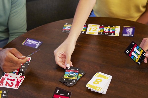 Mattel Phase 10 Flip