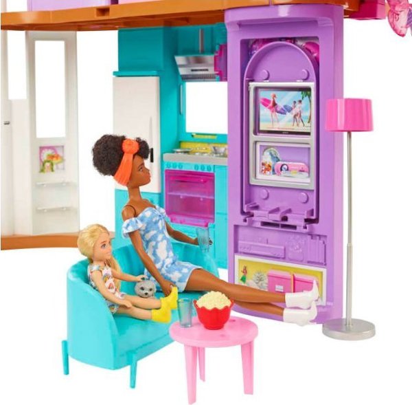 Mattel Barbie Holiday House HCD50