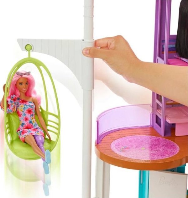 Mattel Barbie Holiday House HCD50