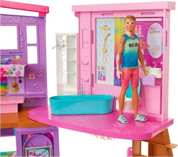 Mattel Barbie Holiday House HCD50