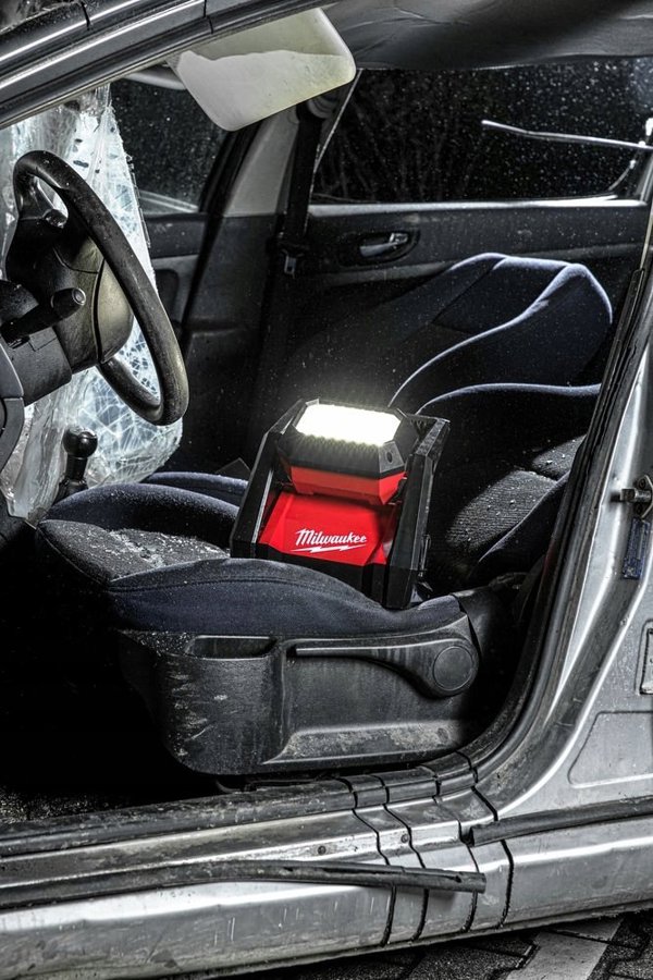 Φορητός Φωτισμός Milwaukee M18 HOAL-0 (χωρίς μπαταρία και φορτιστή) Milwaukee