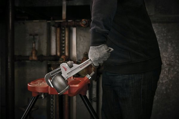 Milwaukee MILWAUKEE ALUMINUM PIPE WRENCH 12"