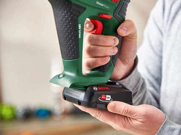 Περιστροφικό Σφυρί BOSCH Uneo Maxx 18 V