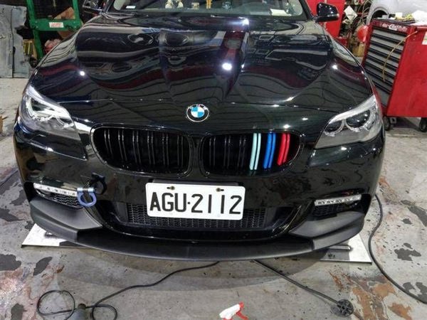 MTuning Προέκταση εμπρόσθιου προφυλακτήρα για BMW F10 F11 M Performance