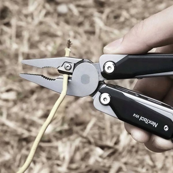 Multitool NexTool W4 11w1 z kluczem nastawnym typu francuz