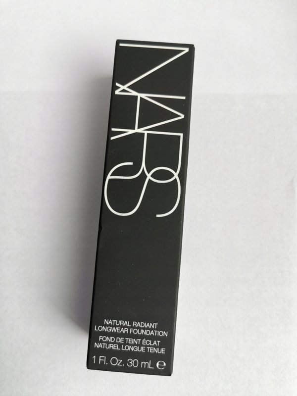 Nars Cosmetics Υγρό Ίδρυμα Nars Natural Radiant, 30 ml