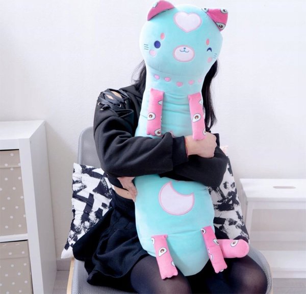 Nice Mascot Momomi Cat που λάμπει στο σκούρο, σκούρο ροζ, 60 cm 14236718 8056779482013