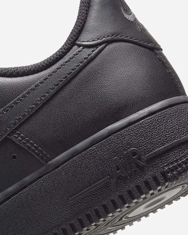 Nike Nike buty sportowe WMNS Air Force 1 '07 DD8959 001 36