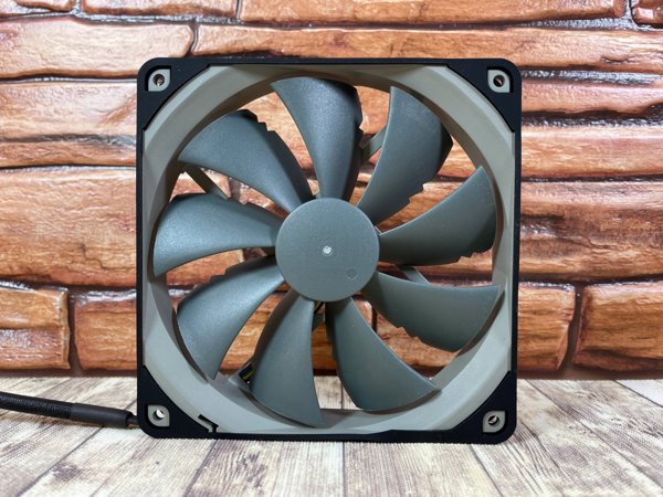 Noctua Noctua NA-SAVG2 chromax.black Αντικραδασμικές φλάντζες 140mm 3 τεμ