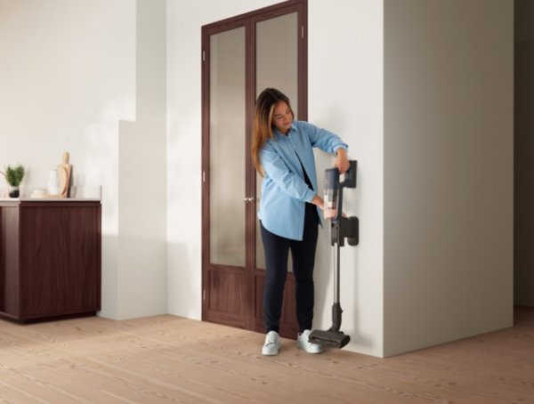 Σκούπα stick Electrolux EP71B14WET