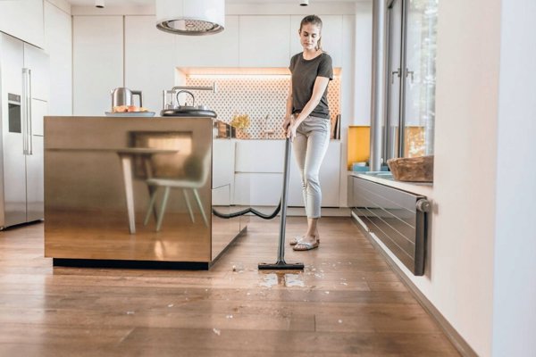 Βιομηχανική σκούπα KARCHER Σκούπα υγρού-στερεού καθαρισμού KARCHER WD 2 PLUS S V-15/4/18/C (YSY)