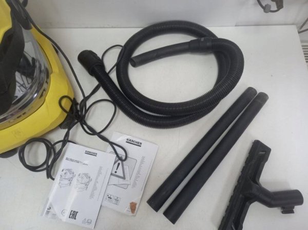 Βιομηχανική σκούπα KARCHER Σκούπα υγρού-στερεού καθαρισμού KARCHER WD 4 P S V-20/5/22| 1000 W