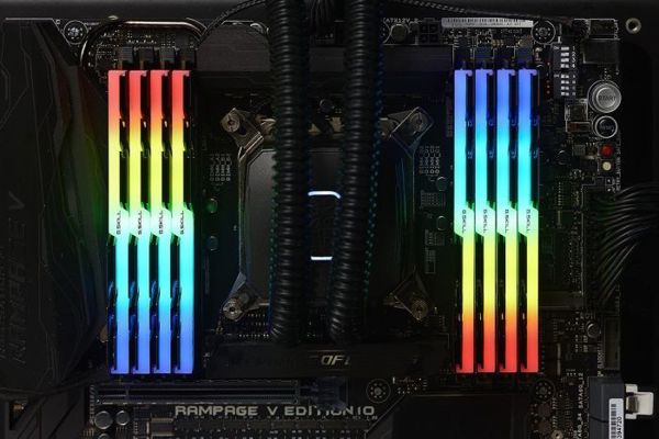 Μνήμη G.Skill Trident Z RGB, DDR4, 32 GB, 4000MHz, CL18 (F4-4000C18Q-32GTZRB)