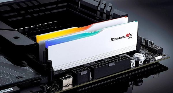 Μνήμη G.Skill Ripjaws M5 RGB, DDR5, 32 GB, 6400MHz, CL32 (F5-6400J3239G16GX2-RM5RW)