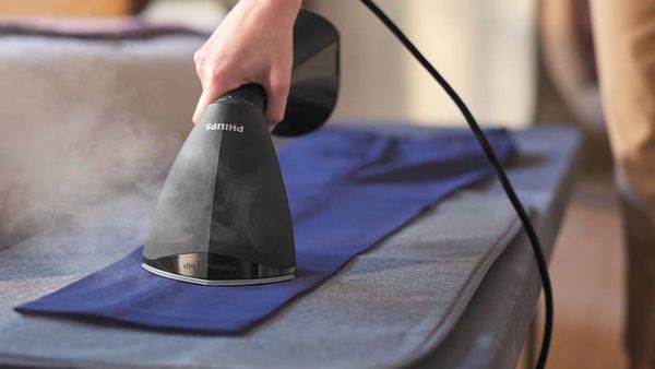 Συσκευή ατμού για ρούχα Philips GC800/80