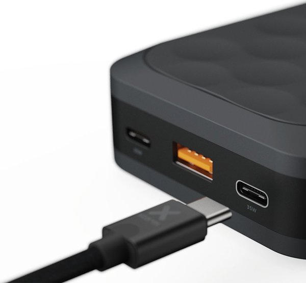 Φορητός φορτιστής Xtorm Powerbank FUEL 5 20.000 mAh 35W 2xUSB-C PD,1xUSB-A Μαύρο