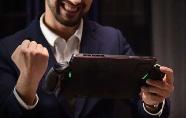 Φορητή κονσόλα Onexplayer X1 Pro AMD AI370 32GB RAM 1TB