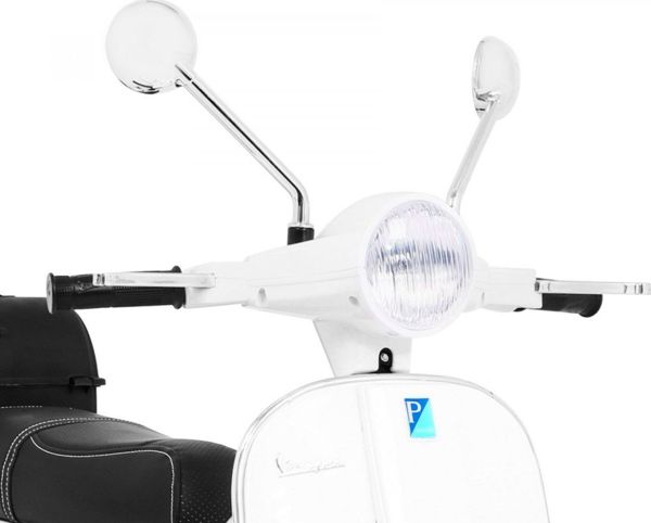 Ramiz Σκούτερ Vespa λευκό