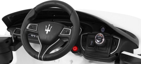 Ramiz Όχημα Maserati Ghibli Λευκό