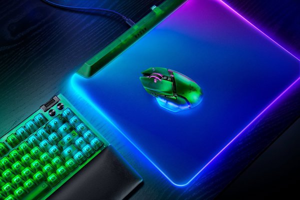 Razer Basilisk V3 Pro 35K Gaming ποντίκι Δεξιά RF Ασύρματο + Bluetooth + USB Type-A Οπτικό 35000 DPI