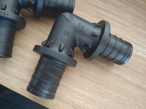 Rehau Kolano PX - 32/90^ RAUTITAN - PPSU