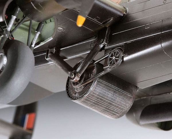 Revell Avro Lancaster "Dambusters" (04295)