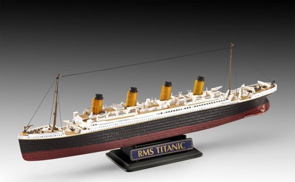 Revell Revell gift set RMS Titanic, model vehicle (two models, scale: 1:700 and 1:1200)