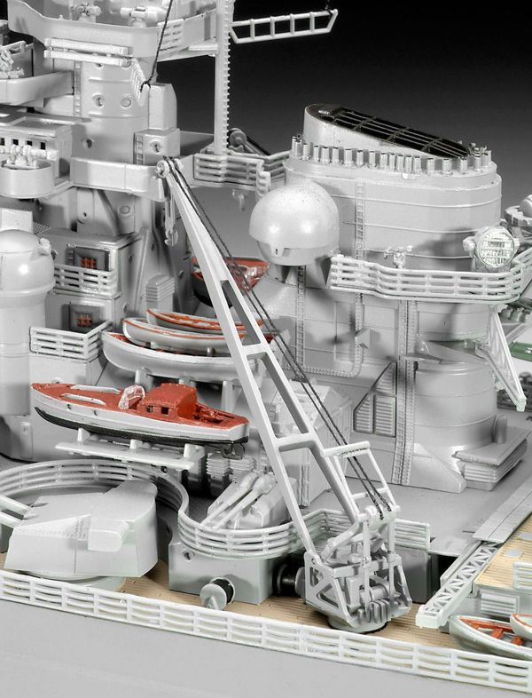 Revell Battleship BISMARCK (05040)