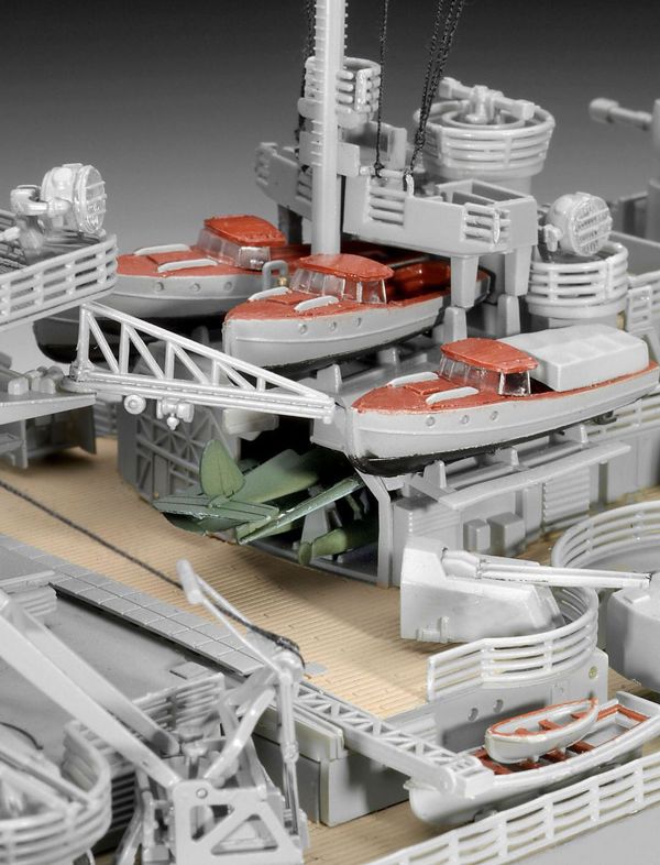Revell Battleship BISMARCK (05040)