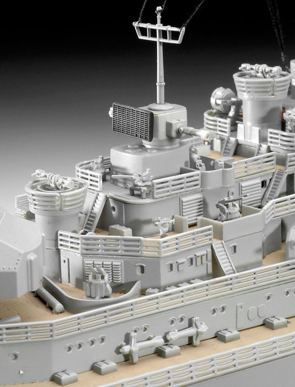 Revell Battleship BISMARCK (05040)