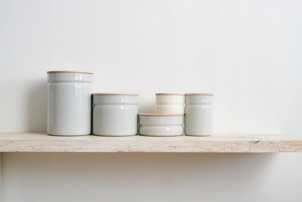 Riess RIESS - Κουζίνα δοχείο με ξύλινο καπάκι 2,2l Light Grey