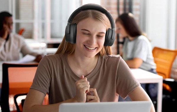 Ασύρματα ακουστικά Earfun Tune Pro (μαύρο)