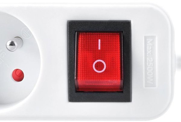 Solight prodlužovací přívod, 4 zásuvky, bílý, vypínač, 7m