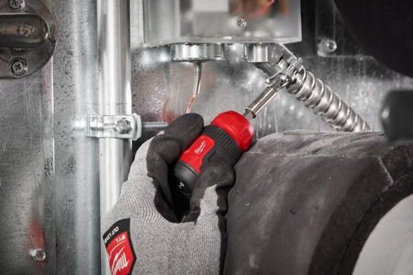Sourcing MILWAUKEE UNIVERSAL RATCHET SCREWDRIVER 8in1...