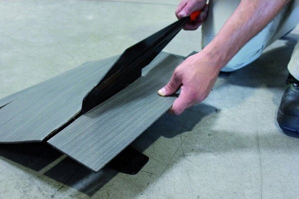 Sourcing Laminate and vinyl guillotine EDMA Laminocut2