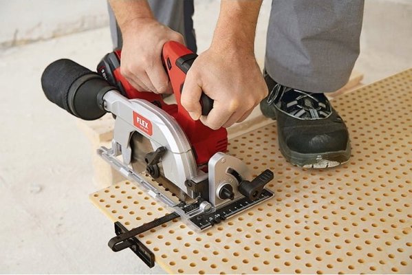 Sourcing Ασύρματο κυκλικό πριόνι για ξύλο FLEX CS 62 18.0 EC