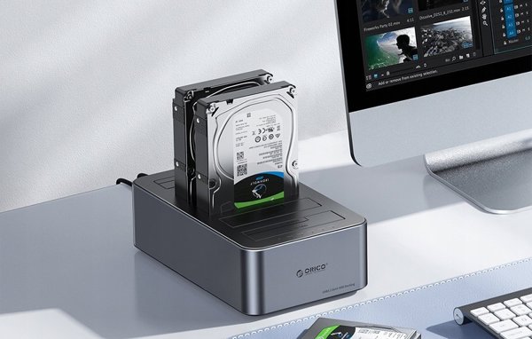 Σταθμός σύνδεσης Orico για δίσκους HDD / SSD 2,5 / 3,5", 5Gbps, USB-C σε USB-C/A με λειτουργία κλωνοποίησης (μαύρη)