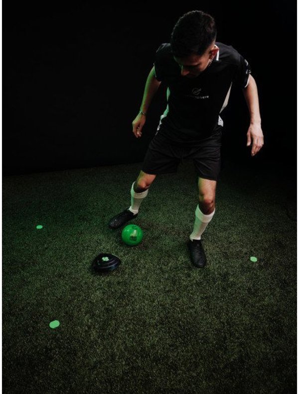 STRIKESPHERE SOCCER BOT